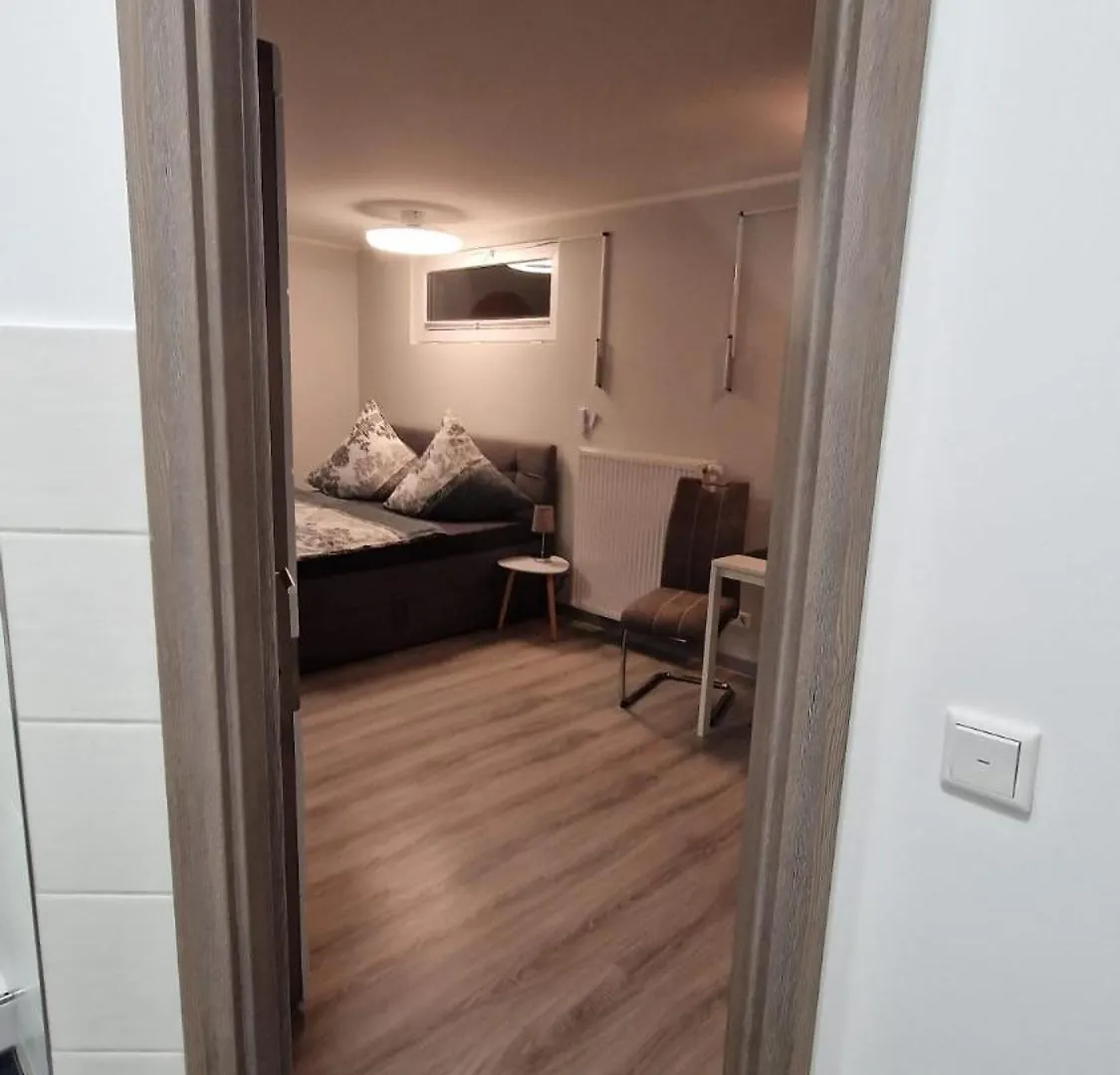 Ferienwohnung Oder Studio Dresden-Neustadt Inkl Parkplatz Mit Balkon Oder Terrasse Drezno