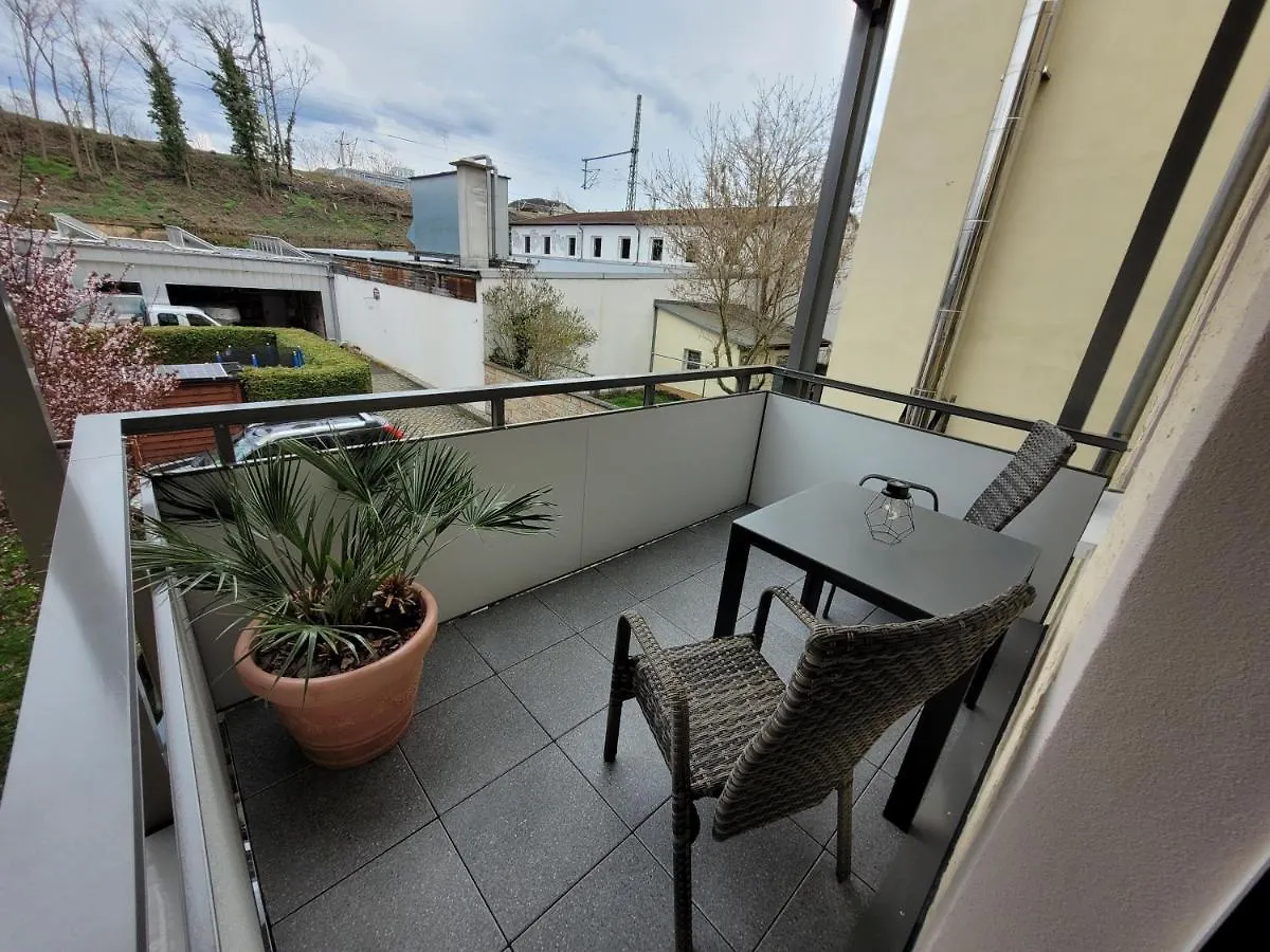 Ferienwohnung Oder Studio Dresden-Neustadt Inkl Parkplatz Mit Balkon Oder Terrasse