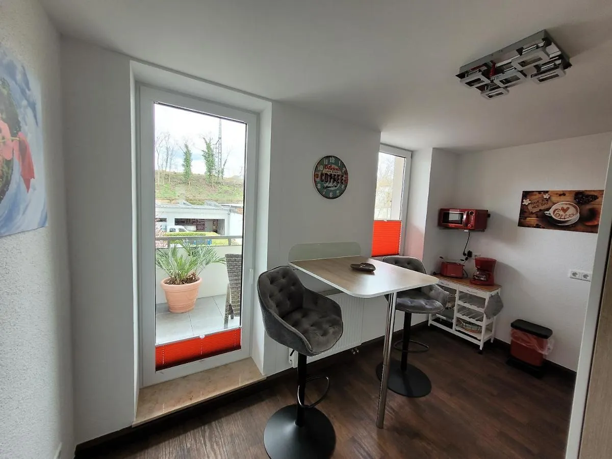 Ferienwohnung Oder Studio Dresden-Neustadt Inkl Parkplatz Mit Balkon Oder Terrasse 0*, Dresden