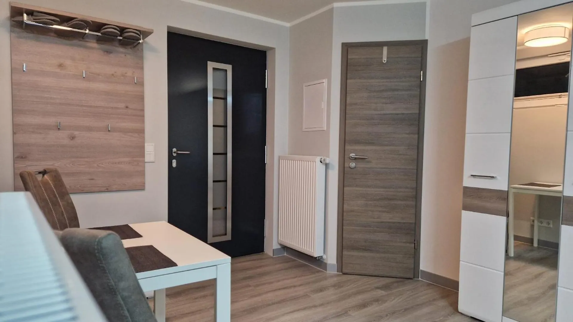 Apartment Ferienwohnung Oder Studio Dresden-Neustadt Inkl Parkplatz Mit Balkon Oder Terrasse
